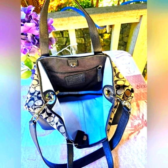 COACH SIGNATURE HADLEY DUFFLE BAG IN BLACK AND GREY - Picture 6 of 16